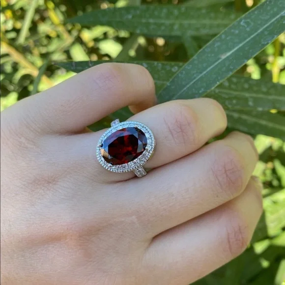 Luxury Male Female Big Oval Ring Charm Silver Color Red Stone Ring Engag… - Picture 2 of 8